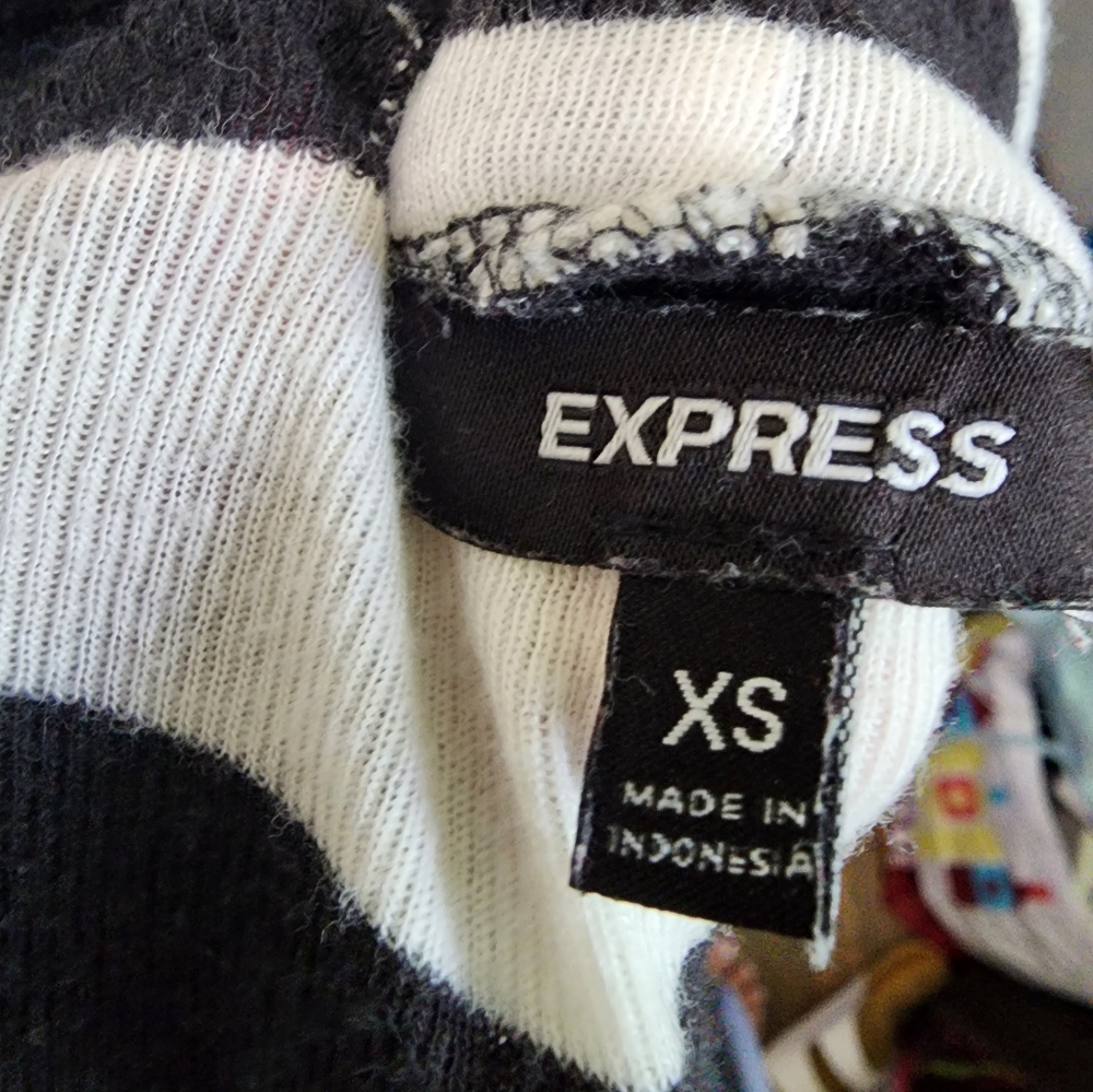 Express Striped Cardigan - Picture 6 of 6